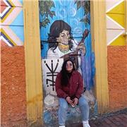 Docente de literatura y lengua castellana. Inspira la lectura y la escritura como caminos de reflexión